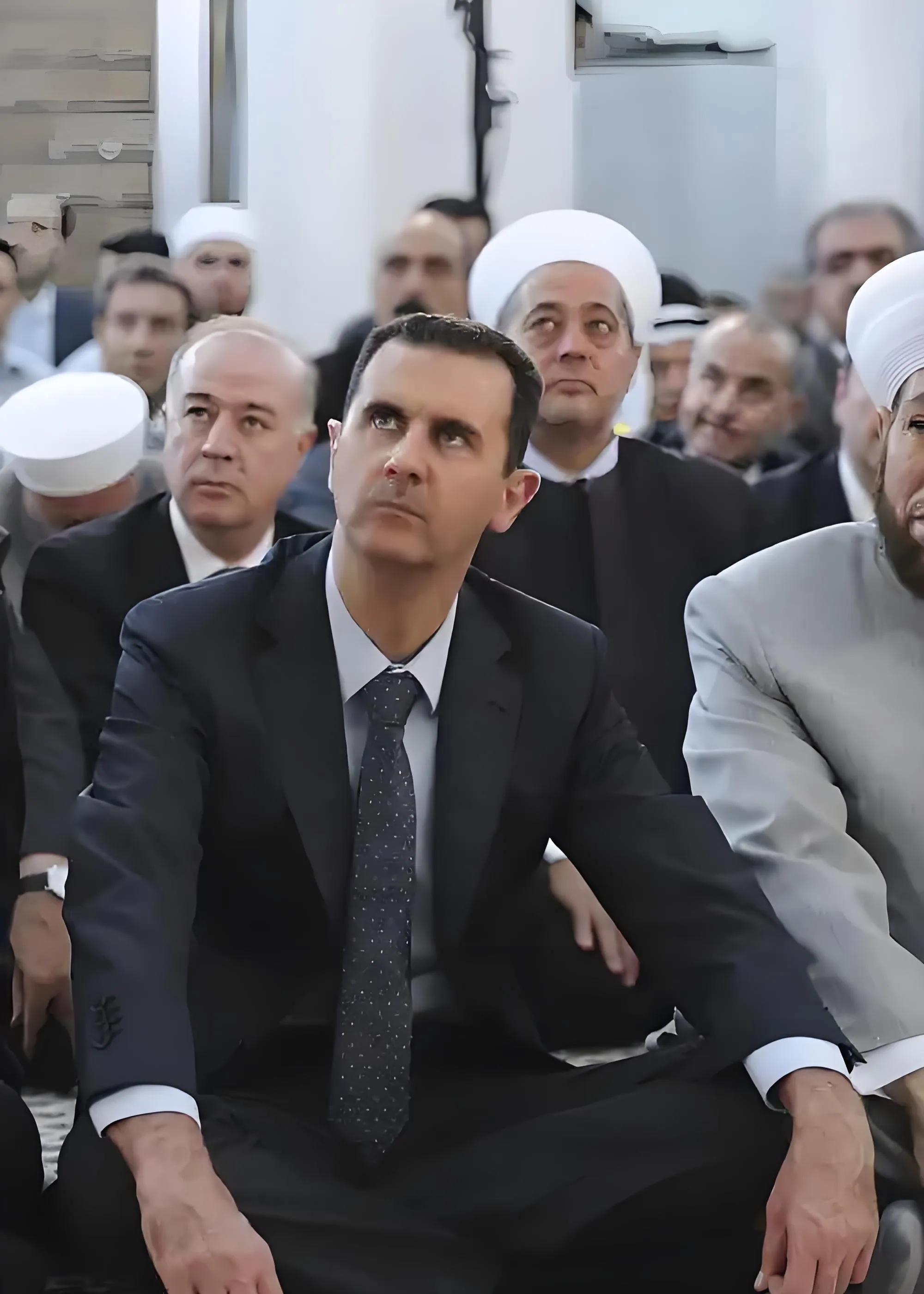 最近好多人喊巴沙尔回叙利亚，觉得朱拉尼不行，怀念巴沙尔的好。



但我觉得巴沙