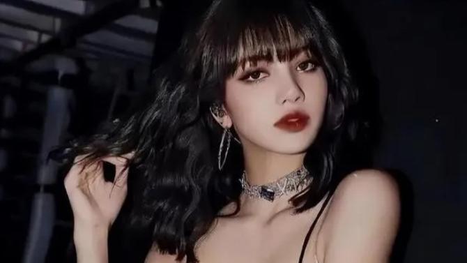 Lisa回应恋情，靠去疯马秀换来的爱情，Lisa不愿轻易放弃