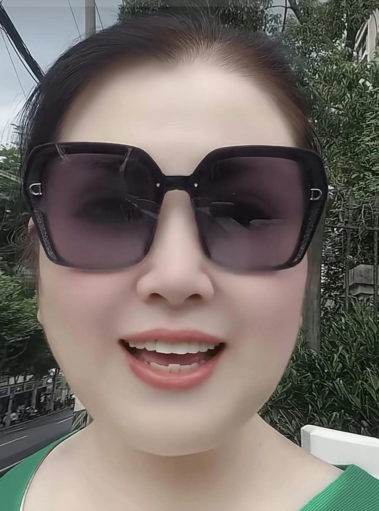 现在有些事情真的是很奇怪！
就说今年高考考生的分数出来后，孩子考分高的家长发到群