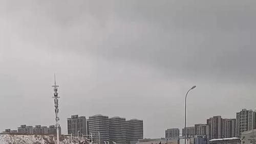 ‍雪地行车选啥胎？伴通雪地胎的防滑与抓地力实测解析