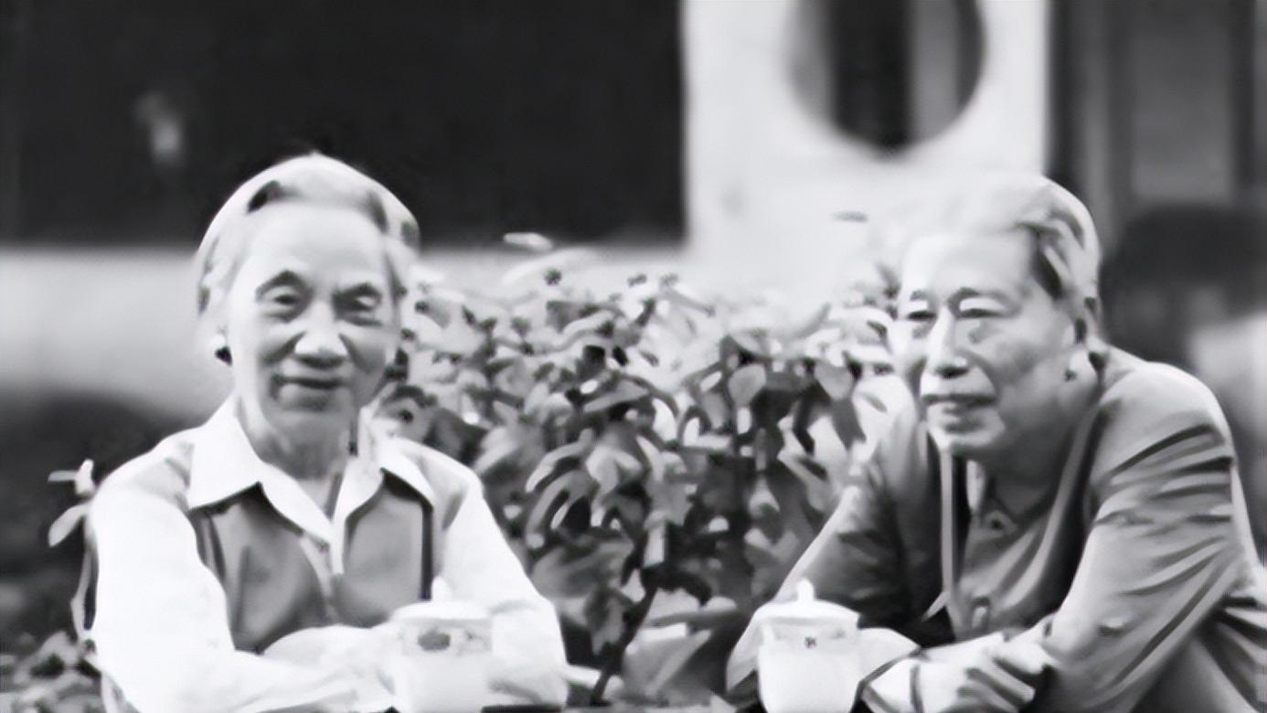 1934年中央红军开始长征，其中一支部队非常特别，宋任穷是政委