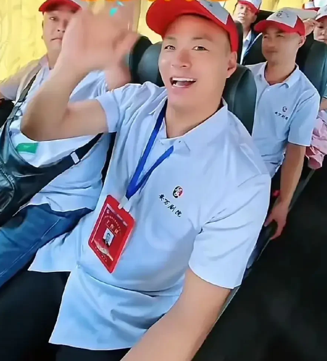 安万黑粉的脸又一次被打肿了吧！昨天的《周仁回府》里面，袁红扮演的周仁又把深圳观众