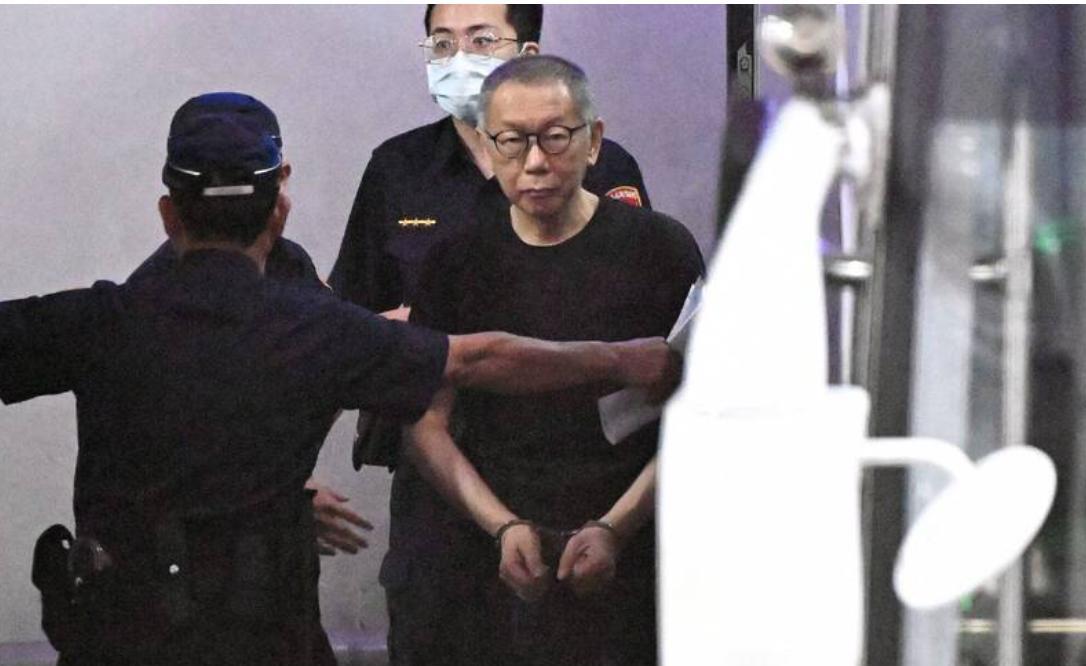 柯文哲抱怨关得莫名其妙！已经换了7个室友
台北地方法院续审京华城案，22日传唤台