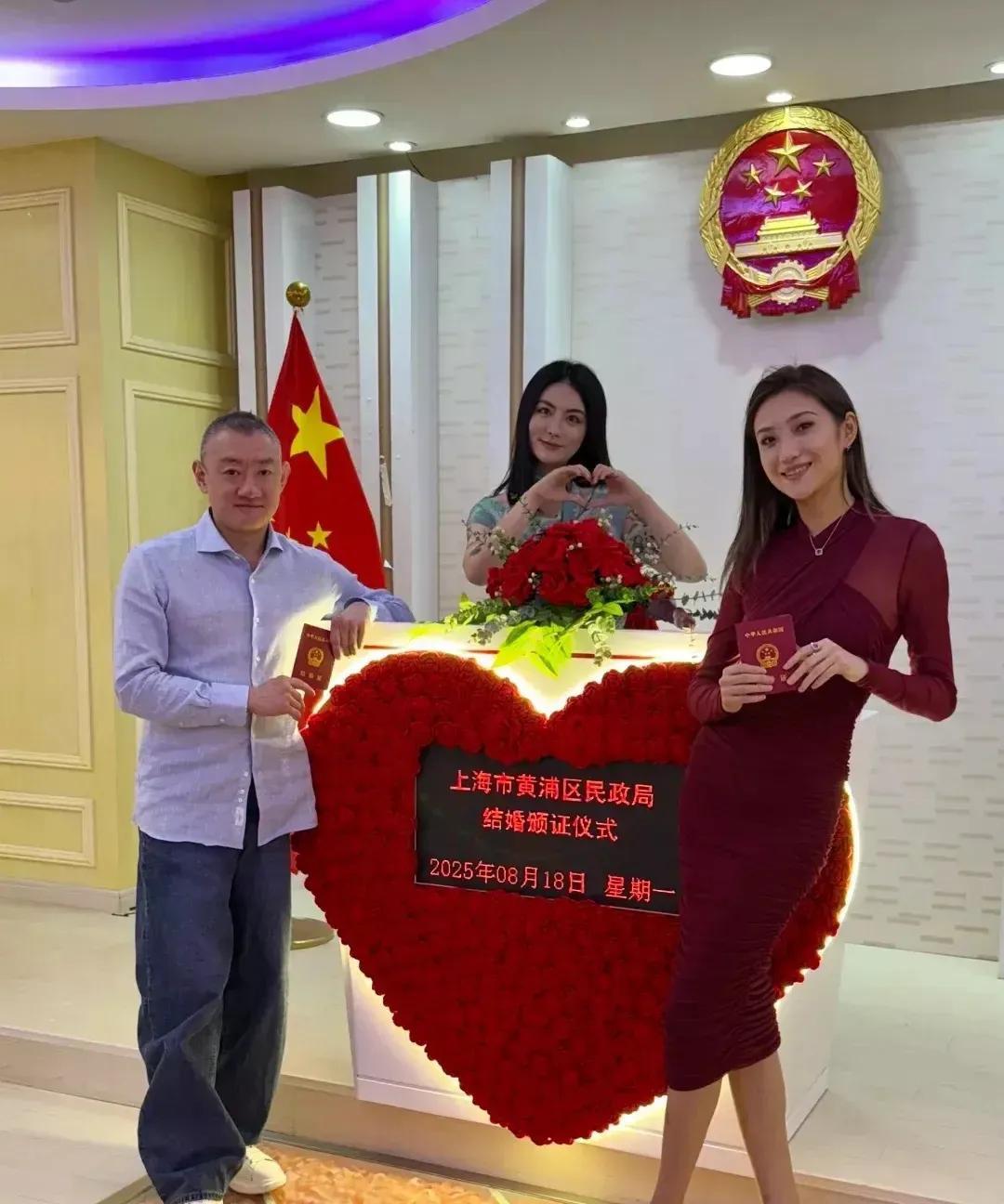 汪雨，找老婆的眼光真不挑！
挑来挑去，挑了一个感觉自己驾驭不了的老婆，这女生在身