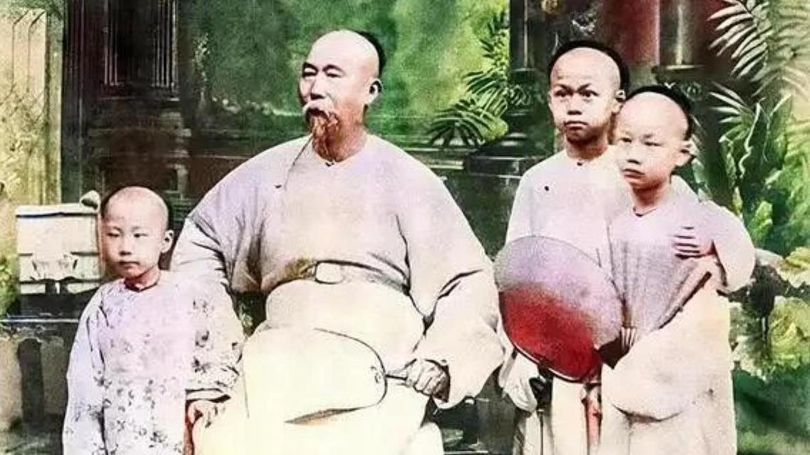 李鸿章的小妾有多美？美艳动人身姿窈窕，颜值不输今当红女明星