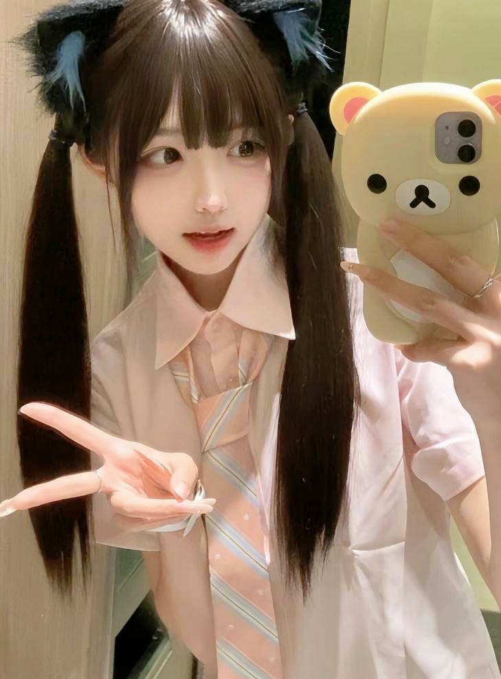 女友去考古，当地女孩送我“定情”信物。