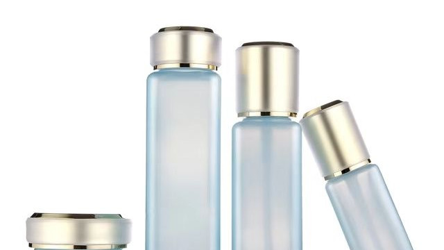 化妆品贴牌代加工？选对源头厂家，少走 3 年弯路