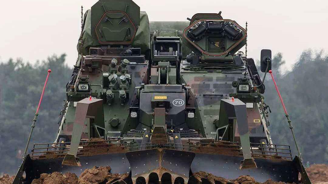 现代战场上不可或缺的钢铁怪物 德国AEV3 Kodiak履带式装甲工程车