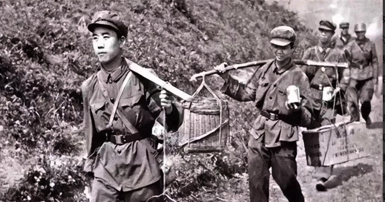 1979年，炊事员陶洪礼给前线送饭，遇到一个越军哨所，谁知，他非但不躲避，还对战