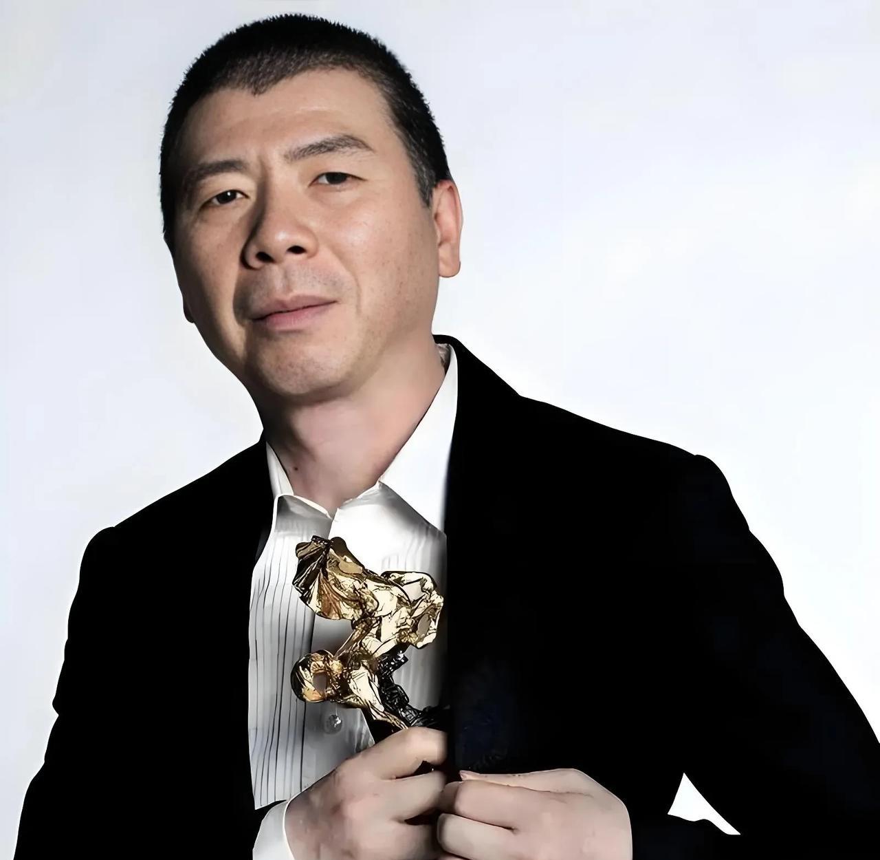 冯小刚说：我和外面的莺莺燕燕干了什么坏事，帆子会把我归在淘气两字上，我觉得她很聪