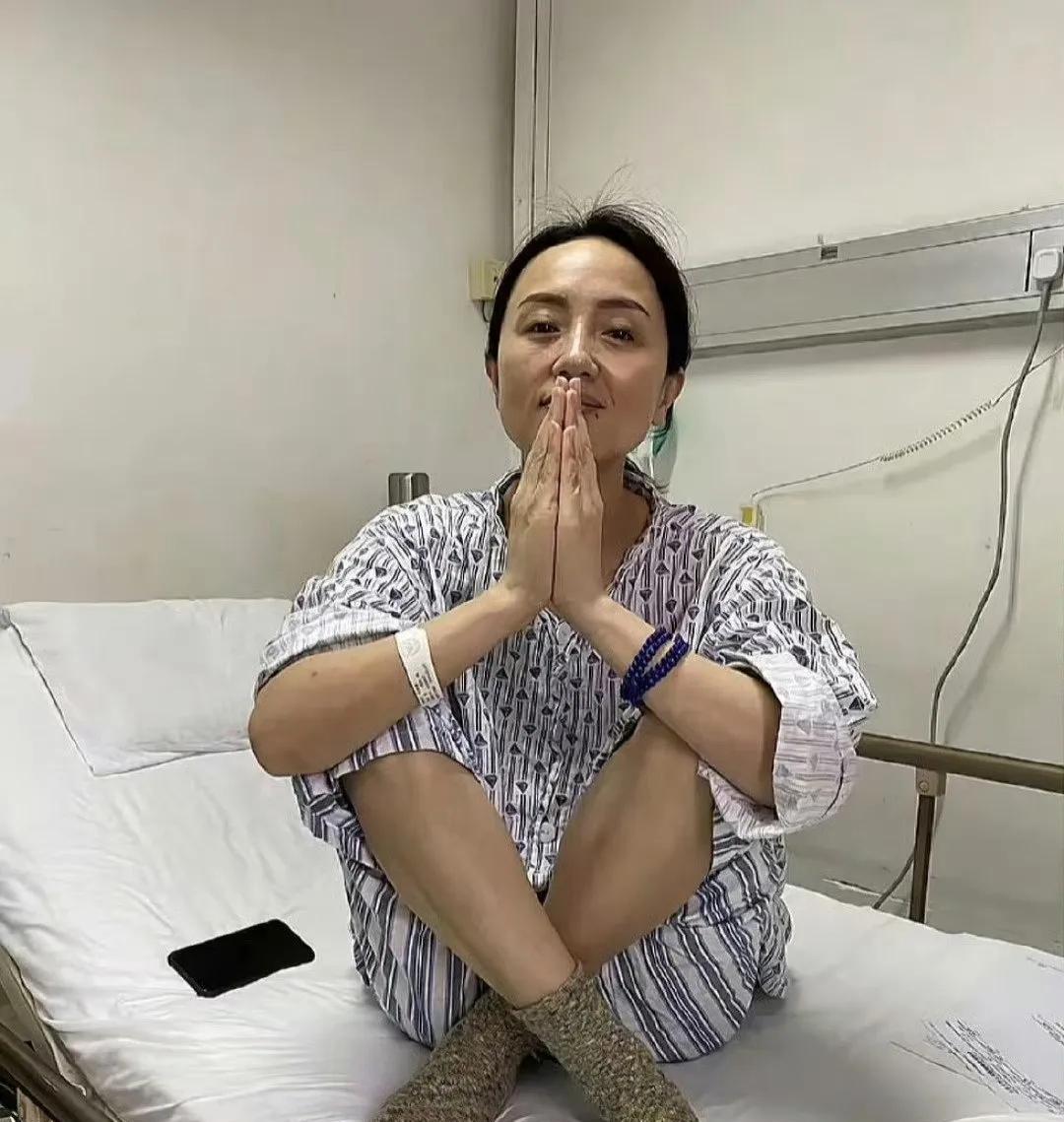 朱媛媛因病改名引热议：笑对病魔的背后是生命的重量
5月22日，中国国家话剧院演员