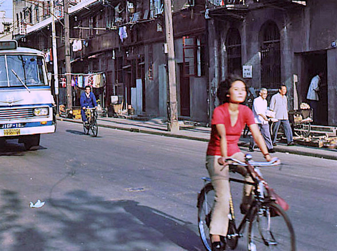 走，上班去！（1983年上海）