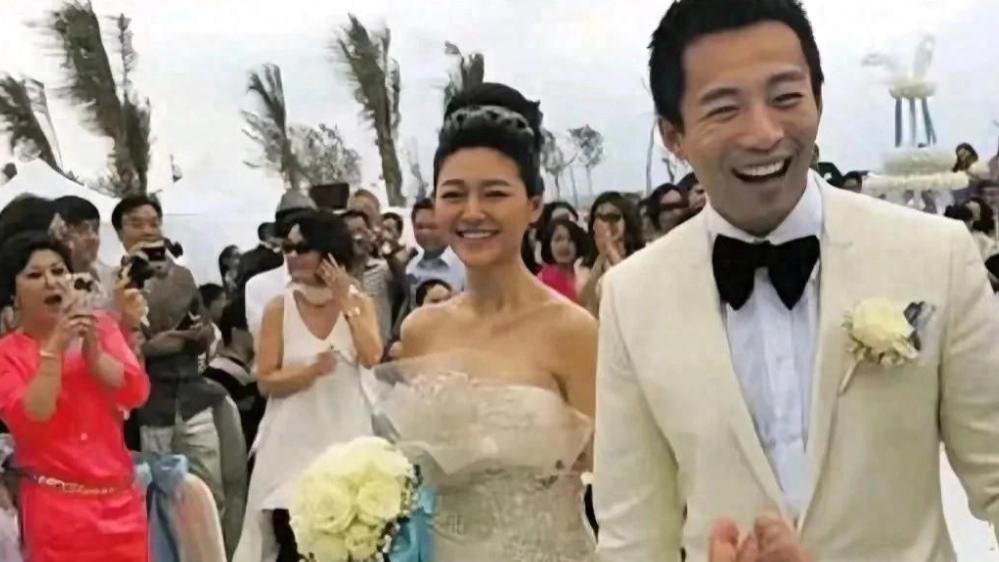 与汪小菲婚姻太苦！台媒曝大S托梦给亲友，具俊晔深情洗白太滑稽