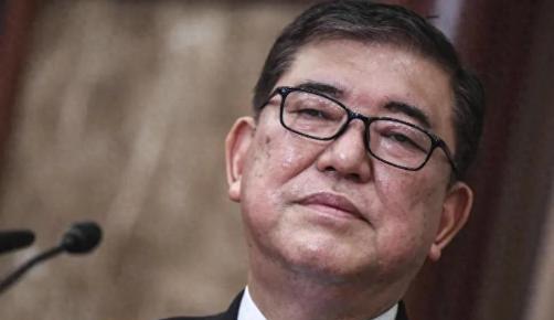 日本对美开始“强硬”，释放什么信号？美日即将进行关税谈判，日本首相却表示不准备向