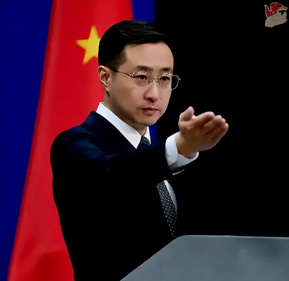 美专家放出狂言，如果中国动用武力统一台海，西方国家可能会冻结中国在海外的3.2万