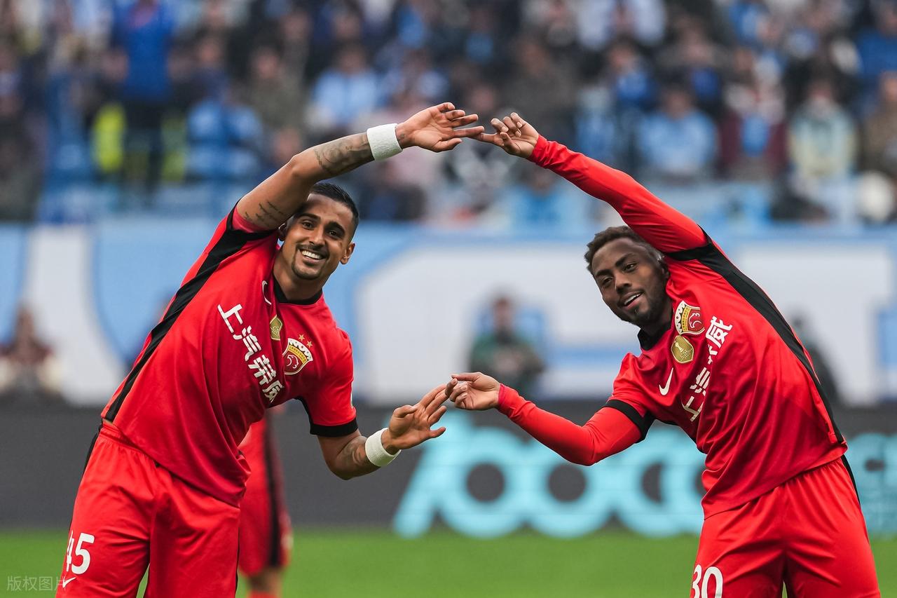 夺得中超冠军的海港还需继续努力！

下周二，海港将坐镇主场迎战亚冠对手首尔FC，