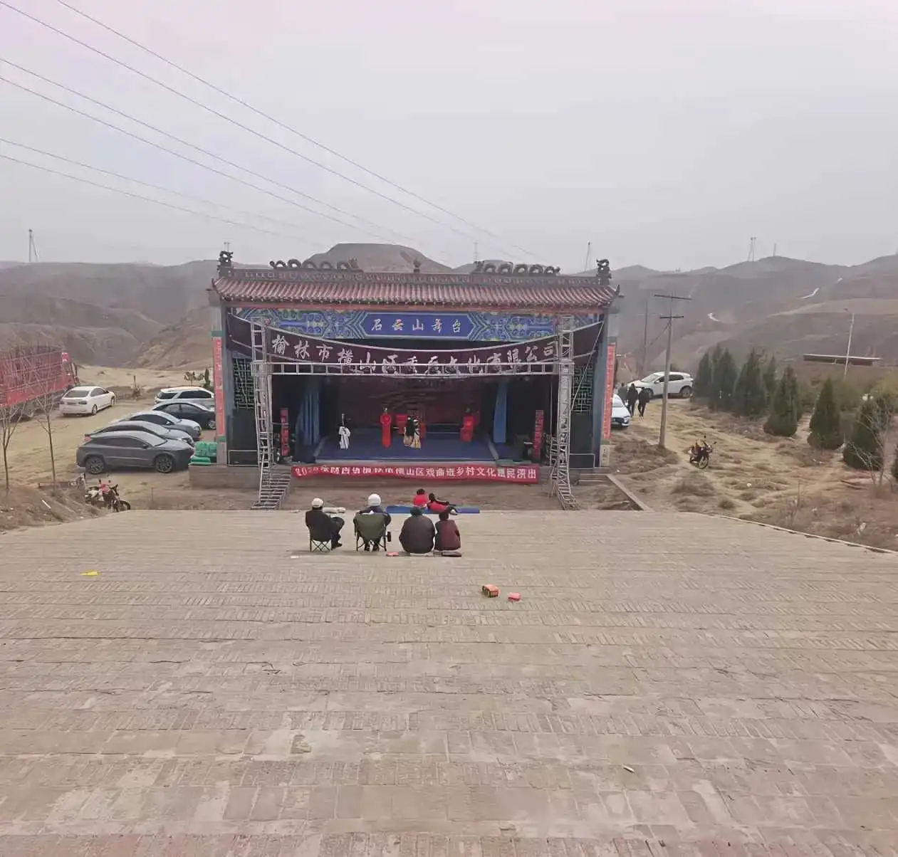不懂就问，为什么农村里的人，越来越少了啊？
