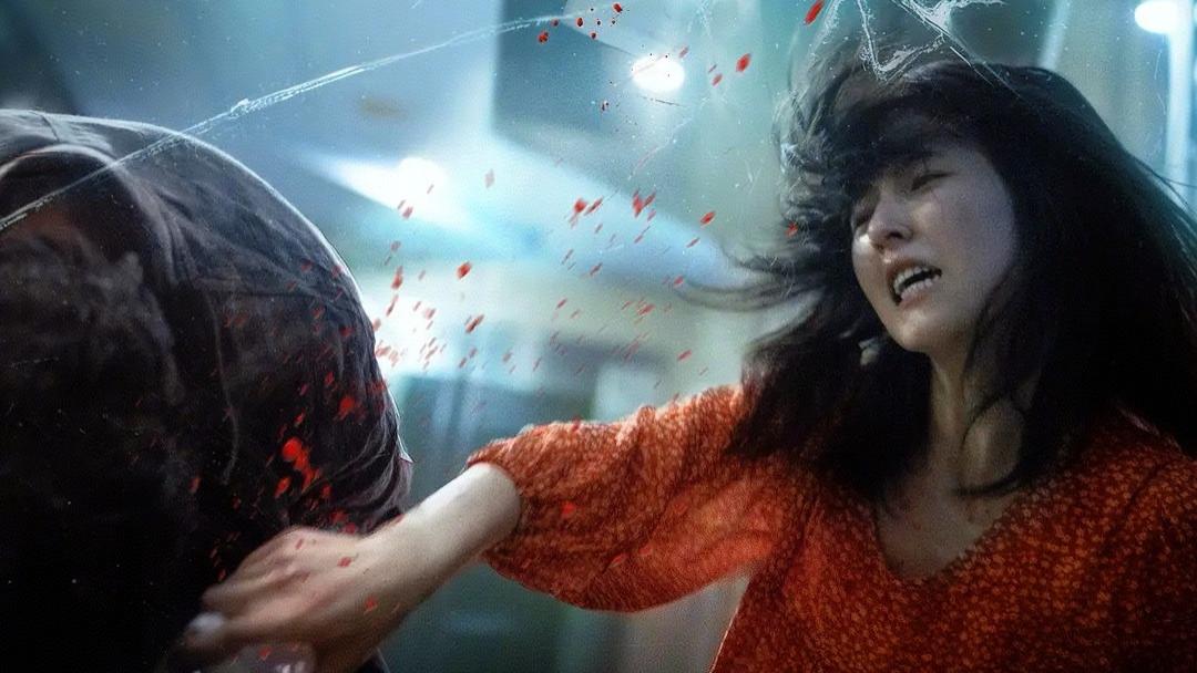 张子枫今年已上映5部电影：下一个台风拐弯了