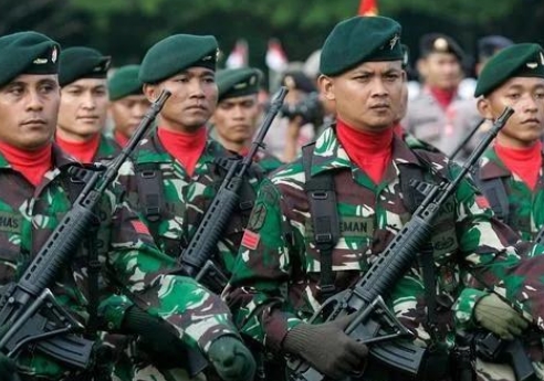柬埔寨和泰国停火半小时后，对促进从中和谈的美国高调感谢，而对我国却是敷衍了事。