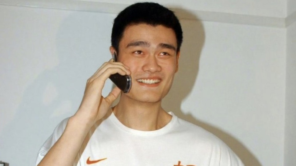 杨瀚森再发声，姚明被用作对比，点名感谢3位队友，球迷开始期待