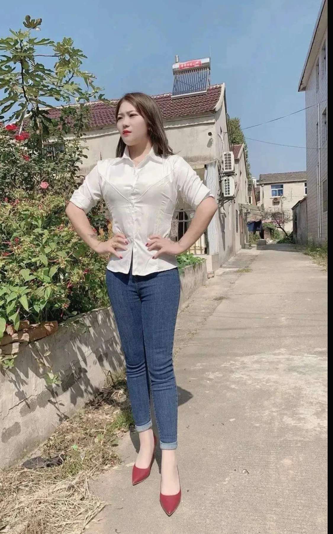这颜值和身材去大城市有前途吗？