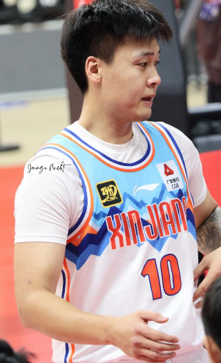 许利民表示：“比我预期的好，尤其是赵睿，应该是超出我的想象，休息了这么长时间，在