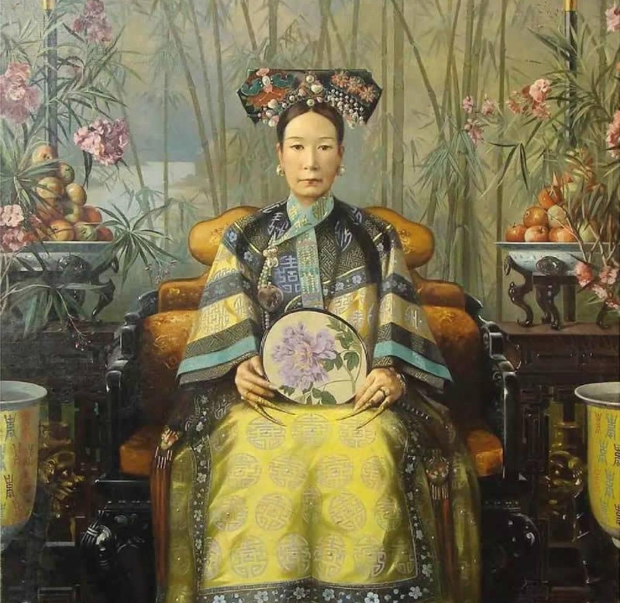 慈禧睡觉有多变态？一晚上要累坏10几个太监宫女。慈禧每天晚上九点入睡，凌晨3点起