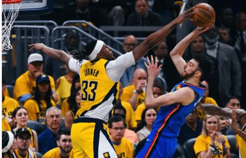 NBA总决赛，步行者主场108-91大胜雷霆，双方大比分战至3-3平。
雷霆球员