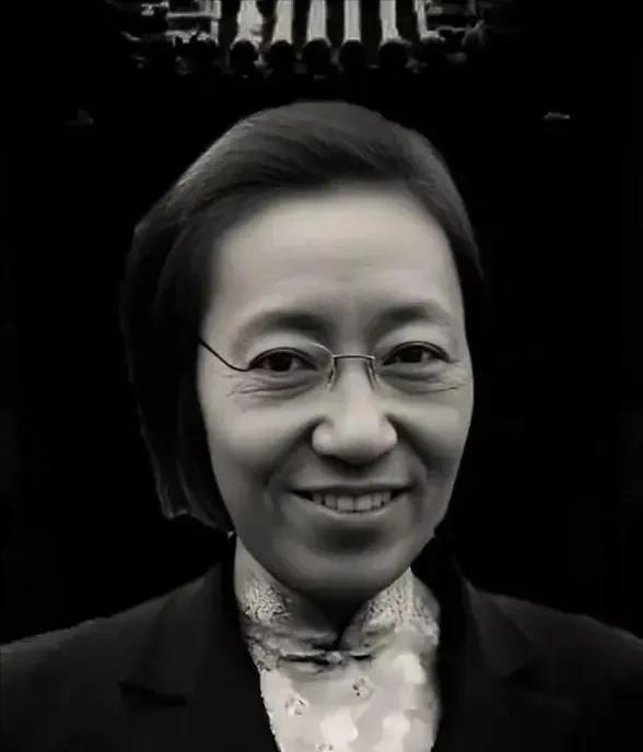 她隐姓埋名，“抛夫弃子”，却让“中国”二字在核物理星图上灼灼生辉！她就是以一腔赤