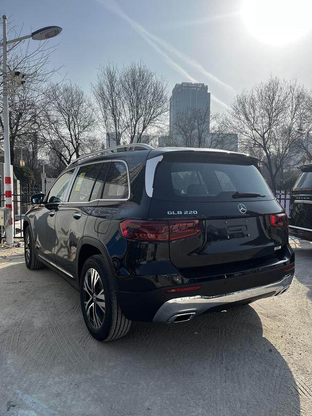 说真的，起步真的有点肉
起步有点肉，动起来了还可以，中后段动力不错。开了二十来个