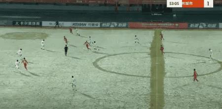 专弑旧主！黄振飞两战南京主客场均破门
 2025赛季中甲联赛收官战上演戏剧性一幕