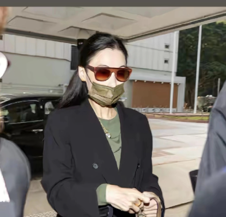 张柏芝被前经理告上法庭，这位单亲妈妈经历太多苦难了，运气稍微好点又有坏人出来使坏