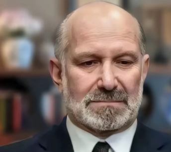 老美又反悔了，
这美国是急啥呢？

6月14号那边的媒体跑出来说，中美谈判美国慌