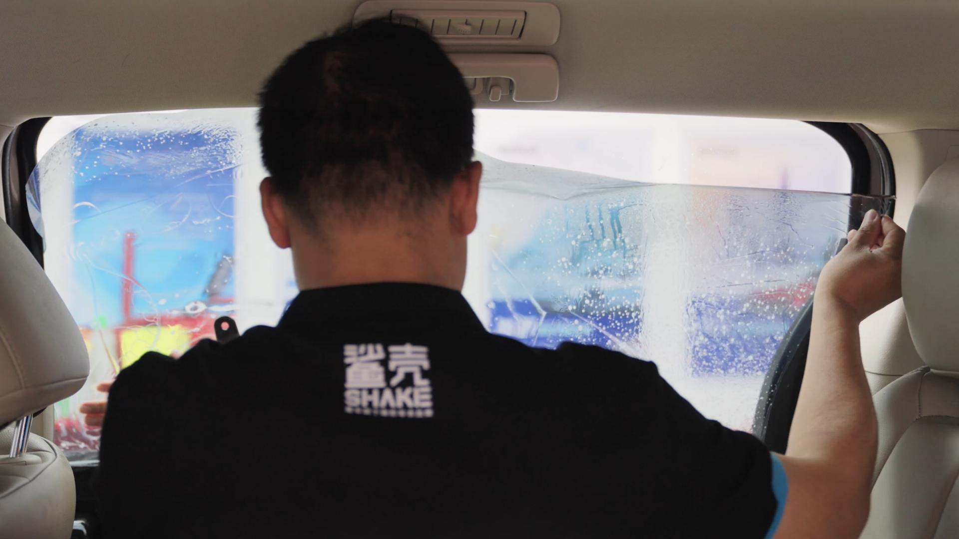 夏日驾车告别“蒸笼”？窗膜选购实战测评来啦！