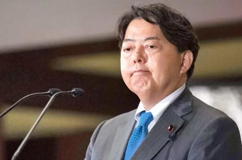 日本要求驻日美军加强约束军人纪律减少违法行为否则无法平抑民众的怒火
 据日本广播