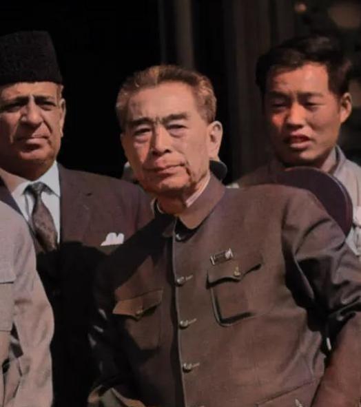 1972年，日本考察团队到四川攀枝花考察攀钢，令人没想到的是，日本人竟然提出来一