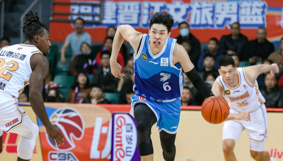 CBA常规赛中，福建男篮对阵山西男篮，原本被认为是一场没有悬念的比赛，但福建男篮