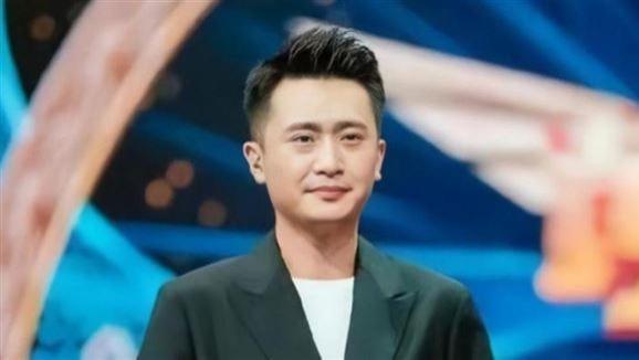央视主持人杨帆迎娶初恋，幸福背后却因大女儿“头疼”