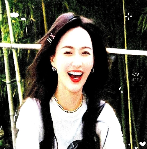 现在全网最发愁的艺人就是唐嫣了吧，不是发愁新剧念无双不温不火，也不是发愁去戛纳要
