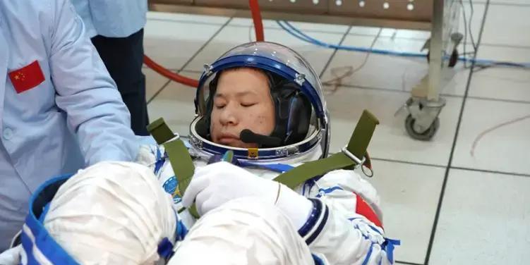 神舟二十号载人飞船已发射。据中国载人航天工程办公室消息，于北京时间4月24日17