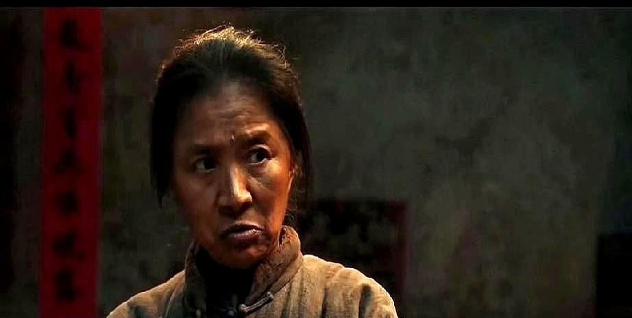 皱纹比滤镜更锋利。
迟蓬1959，林永健1969，戏里只差一岁，戏外差十岁，导演