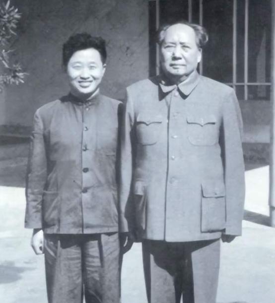 63年周福明儿子生病，毛主席拿出500元：这是给孩子的，你不用还
“1963年3