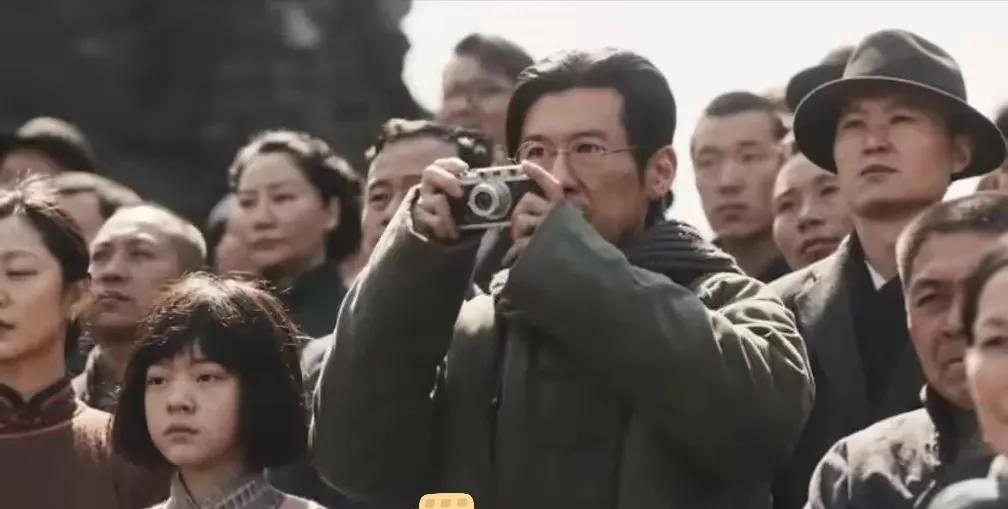 郭德纲俩儿子差距太扎心！
郭麒麟闯出来的路，郭汾阳怕是走不了
最近郭麒麟新剧官宣