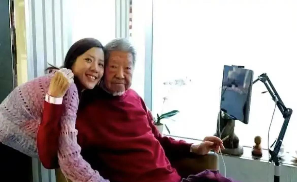 “四大才子”之一蔡澜先生走了，
网上竟然有人最关心蔡澜先生的遗产是多少，其实他真