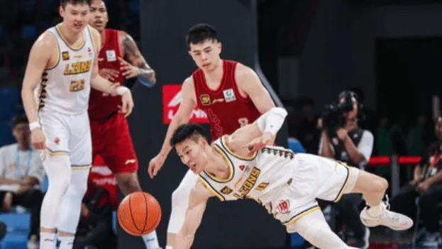 一步之遥！CBA总决赛广厦连下两个客场，让一追三3-1领先北京
