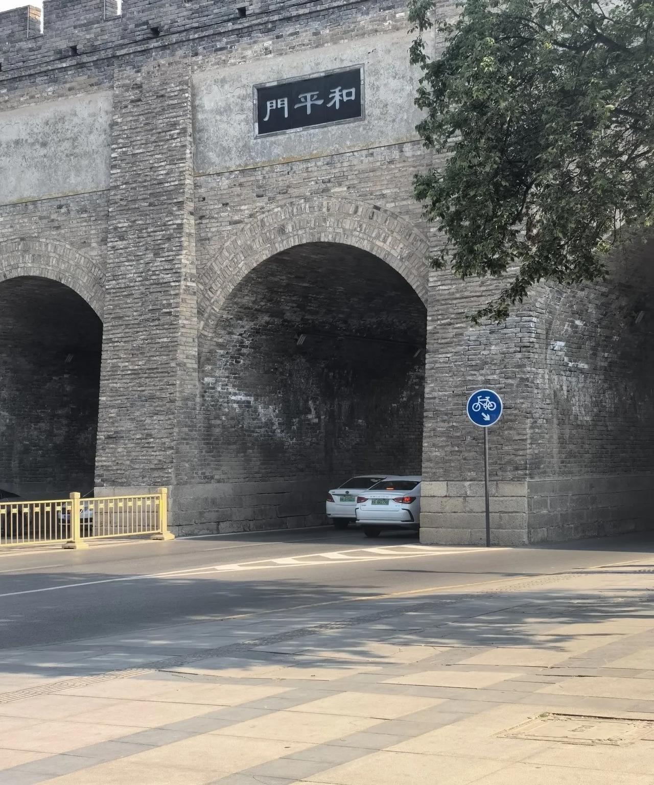 #人为什么总是抱怨自己的人生不完美#
习惯把问题归咎于命运，而非自身。没有明确的