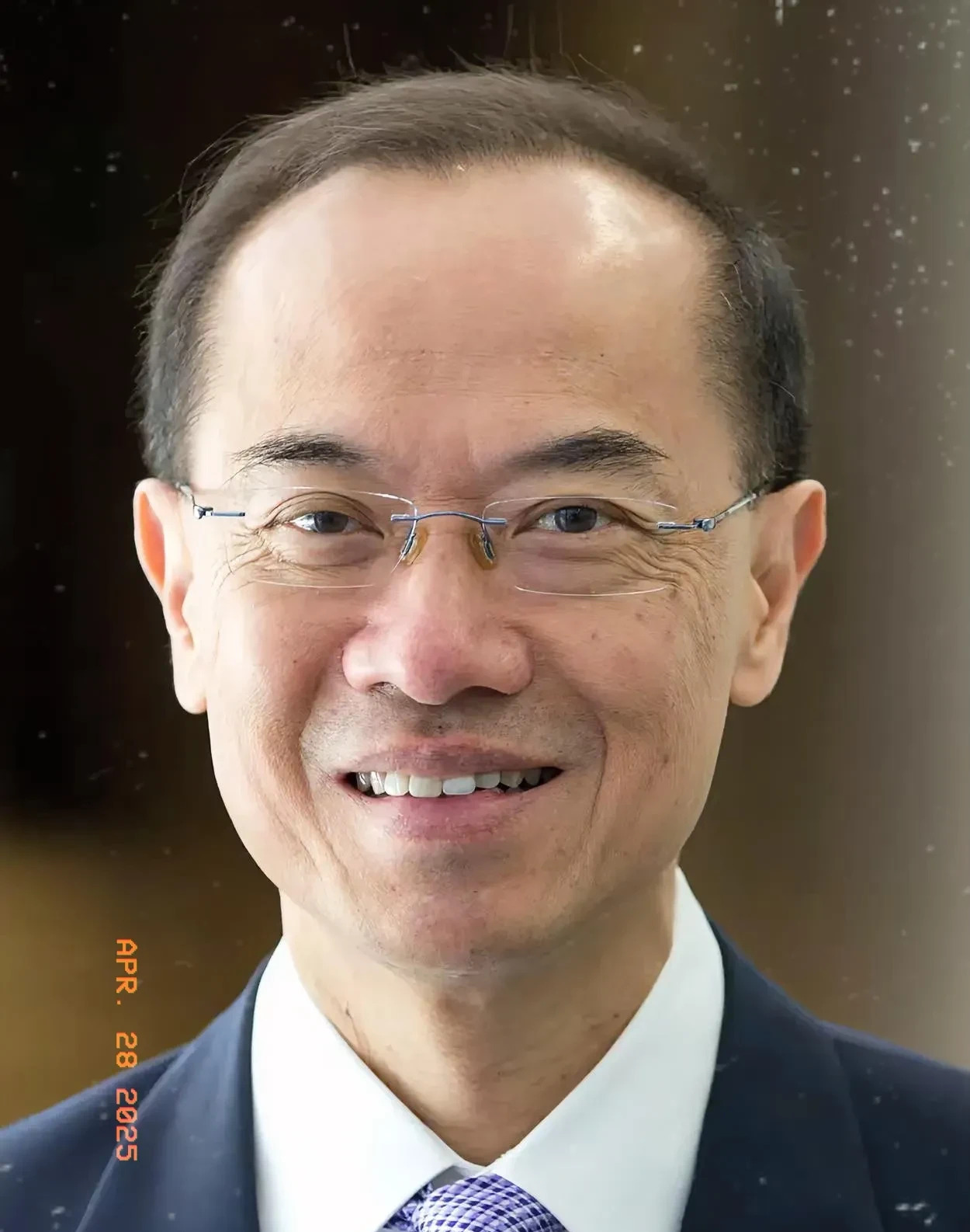 中国备战为和平











哎呦喂，吓死人了！新加坡前外长杨荣文竟然抖