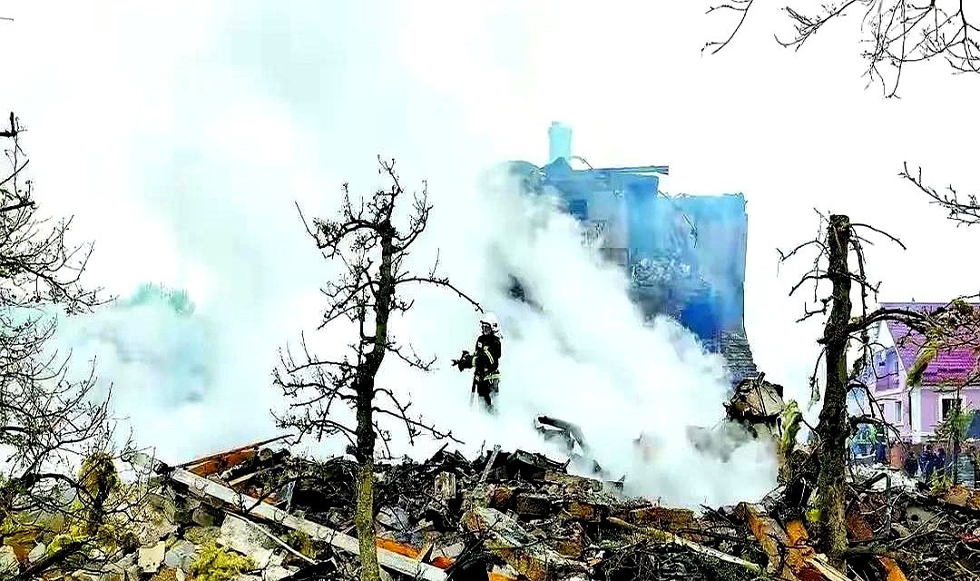 西方拱火，乌克兰含泪买单





---





乌克兰，你是不是有点懵？前