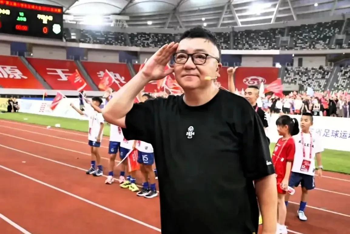近期，中国国家队主教练的竞聘进入白热化阶段，很多网友推荐董路老师担任中国国家队主
