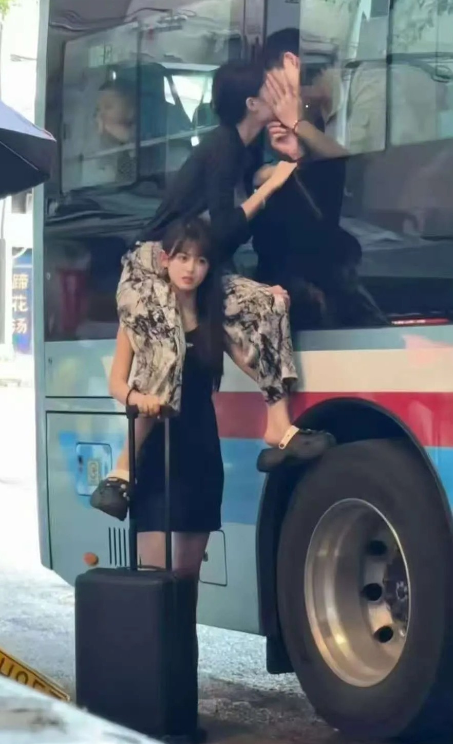 这姐们能处